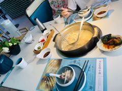 -三个椰子·现砍椰子鸡(金源CBD店)