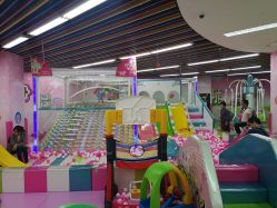 -孩子王童乐园(鹏瑞利青羊广场店)