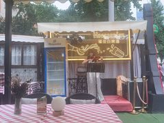 -塞纳河法国餐厅(意式风情街店)