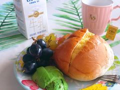 小奶椰面包-白玉兰食品(甜云店)