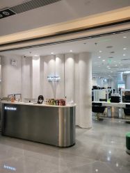 -Kraemer Paris  苏豪路易士·嘉玛发廊