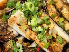 拌茄子-百年粉蒸牛肉