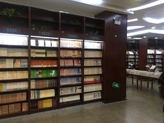 -新华书店(泉城路店)