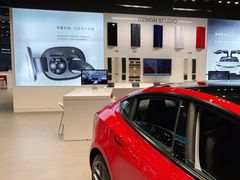 -TESLA 特斯拉(上海太古汇体验店)