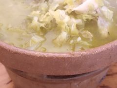 -虹海圣肉饼店家常菜馆