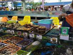 -四川小胡子海鲜(丁村万人海鲜广场店)