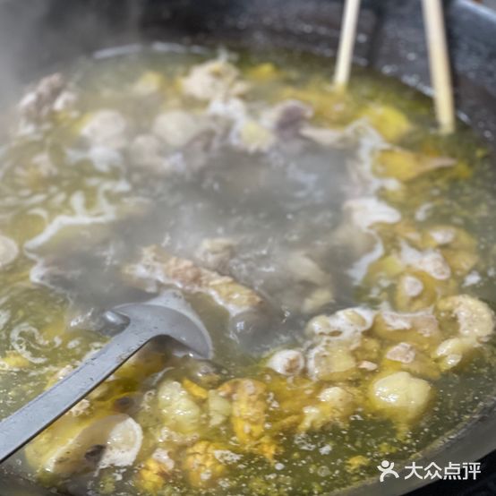大金牛地摊烧烤(电线厂店)