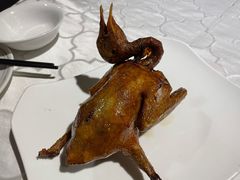 手撕乳鸽-琬苑鸽庄·川粤融合菜(解放碑总店)