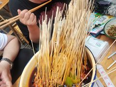 -拈签一笑黄牛肉辣卤串串