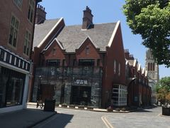 -钟书阁(松江泰晤士小镇店)