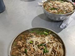 -正宗杨记普洱酸醋米线(总店)