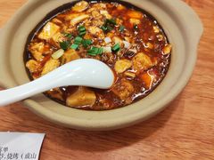 -彧玖食坊·川式砂锅酒馆(成山路店)