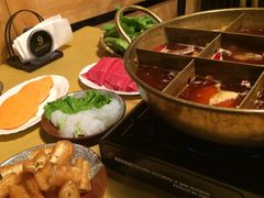 -江湖餐厅–重庆九宫格老火锅