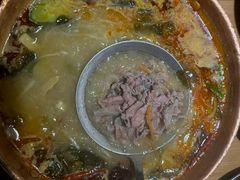 -洱火云南酸菜牛肉火锅(石景山当代商城店)