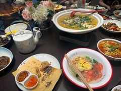 -川流不息·地道川菜·小龙虾(松东路店)