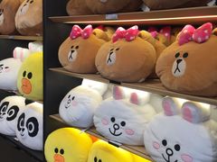 -LINE FRIENDS Garosu-gil Flagship Store