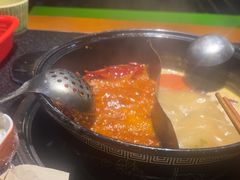 -两三事小郡肝串串香火锅(桂庙店)