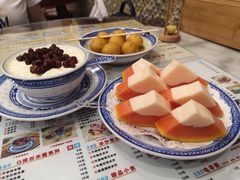 招牌双皮奶任意配-广信牛奶甜品世家(台东店)