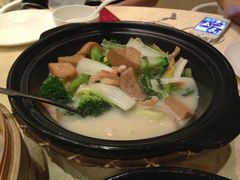 mmexport1367160297672-唐宫海鲜舫