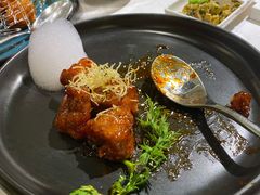 红酒泡沫牛仔粒-荟廷·晶萃(陆家嘴尚悦湾店)