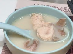 -洪氏嗨捞·猪肚鸡火锅(阳光天地店)