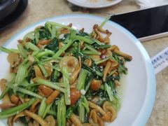 -英子补身汤(海兰路店)