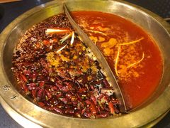 -沸炉重庆老火锅(军事博物馆店)