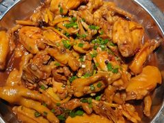 鸡翅煲-胖哥俩肉蟹煲(湖滨银泰in77店)