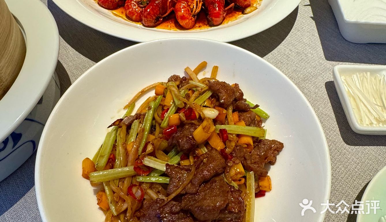 群光！花小钱的高空氛围感！好好吃