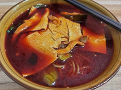 -老字号杨坡红油米线腊汁肉夹馍(东四道巷店)