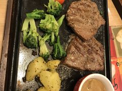 -必胜客(WOW中心城店)