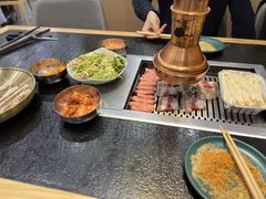 -臻牛烤肉
