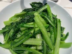 -阿瓦山寨·湘菜现炒·剁椒鱼头王(咸阳总店)