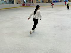 -陈露国际冰上中心(天津嘉里汇店)