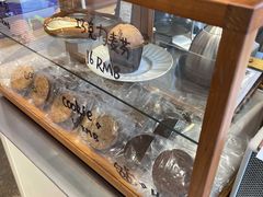 面包甜点陈列柜-MQ COFFEE STAND明谦(新洲店)