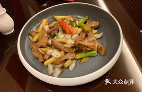 Colorful Stir-Fried Tender Tripe Tips