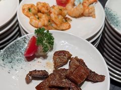 -雍容荟帝王蟹活龙虾展台自助(IFS黑金店)