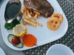 -敦煌山庄摘星阁