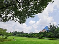 -上海市龙华烈士陵园