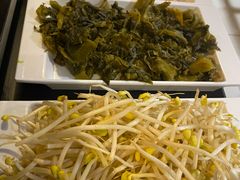 -八次方巴乡石锅鱼·金海湖水库活鱼(谷丰东路店)