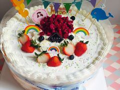 草莓裸蛋糕-艾加柒克蛋糕茶歇甜品台(春熙路店)