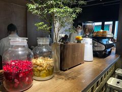 -Metal hands·铁手咖啡