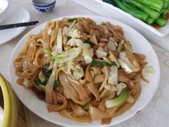 干炒牛河-旋转餐厅