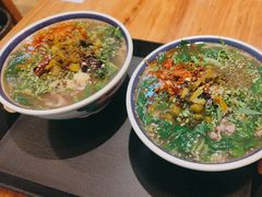 -云阿蛮云南生烫牛肉米线(奉贤路店)