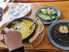 -桥香园过桥米线(国贸店)