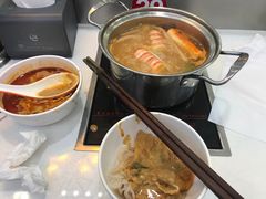 -亿富盛餐饮旋转小火锅(乐客城店)