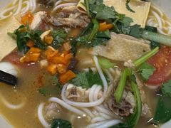 -蒙自源米线大王(宝安尖岗山店)