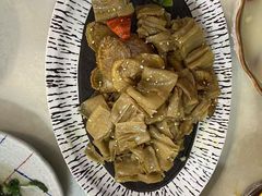 -天天向上素食餐厅(五台山店)