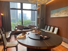 -鼎泰亨·海鲜牛肉餐厅(滨江店)