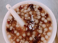 -芳婆糕团店(王府大街店)